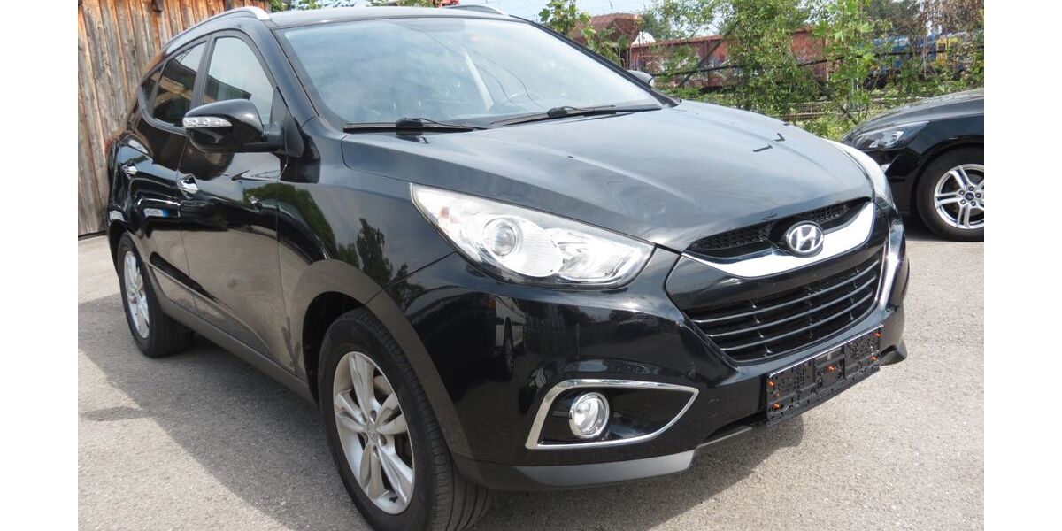 Hyundai ix35 107.500 km 7.900 &euro; Rosenheim 83026