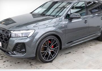 Audi Q7 12.271 km 77.880 &euro; Rosenheim 83022