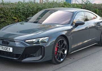 Audi RS e-tron GT 11.500 km 121.890 &euro; Rosenheim 83022