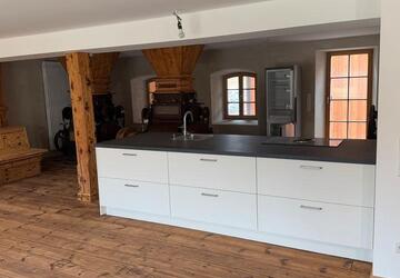 Wohnung Edling - 2 Zimmer, 100 m&sup2;, 1.650&euro; | Angebot:24695778